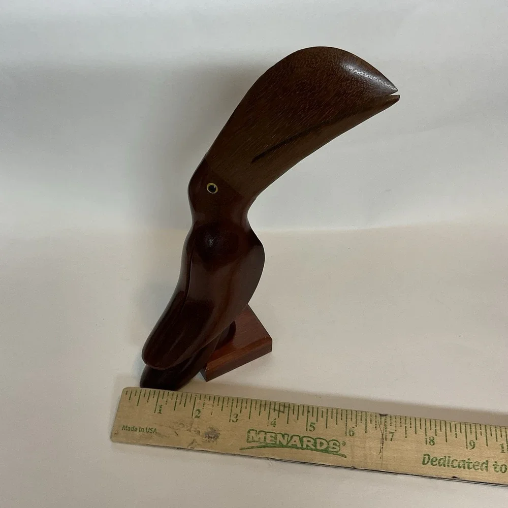 Vintage Brazil Wood Hand Carved Toucan Sculpture Figurine Statue Glass Eyes 9,5